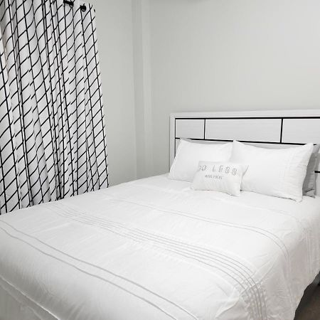 Room For Rent In Apartment Hartford Exterior foto