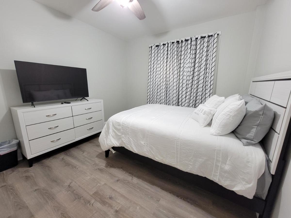 Room For Rent In Apartment Hartford Exterior foto