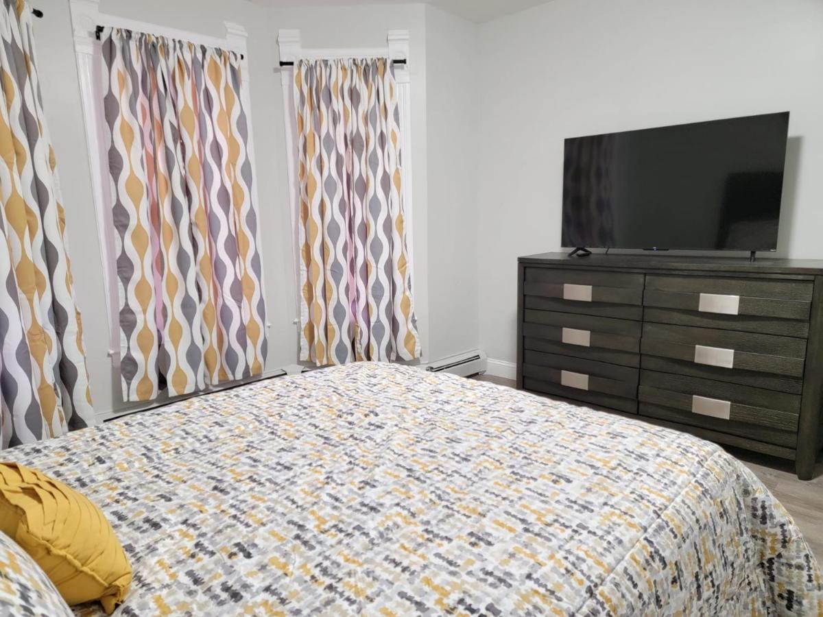 Room For Rent In Apartment Hartford Exterior foto